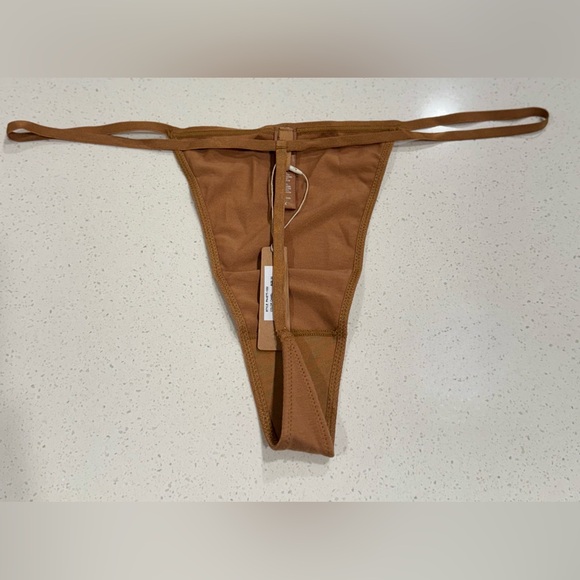 NWT Skims - Fits Everybody T- string Thong - Camel, 3X - Picture 6 of 11